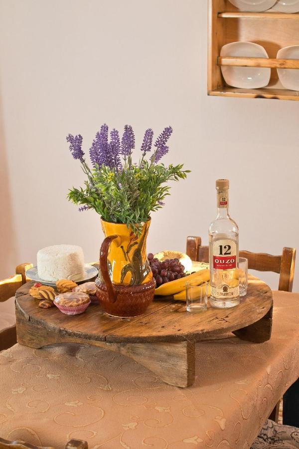 Petroula Apartments Emborios Dış mekan fotoğraf